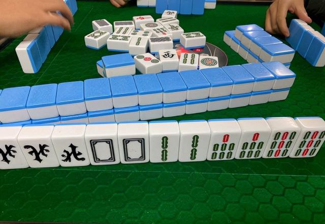 ���齫�׶����ƵĲ���