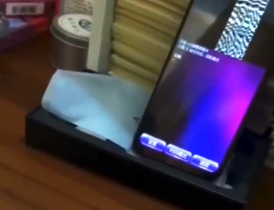 ���±���ͷ�˿���